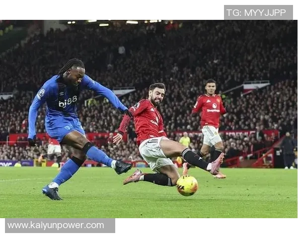 曼联对阵水晶宫需让卢克肖踢左翼卫即便被打穿也在所不惜